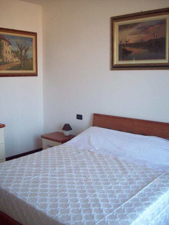 Bed and Breakfast Al Calypso Curtatone Exterior foto